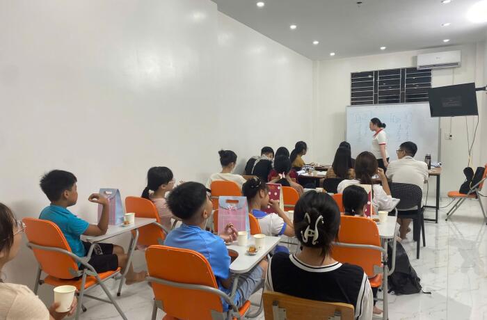 Học HSK 4 mất bao nhiêu tiền? Chi phí học HSK 4 chi tiết