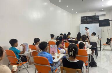 Học HSK 4 mất bao nhiêu tiền? Chi phí học HSK 4 chi tiết