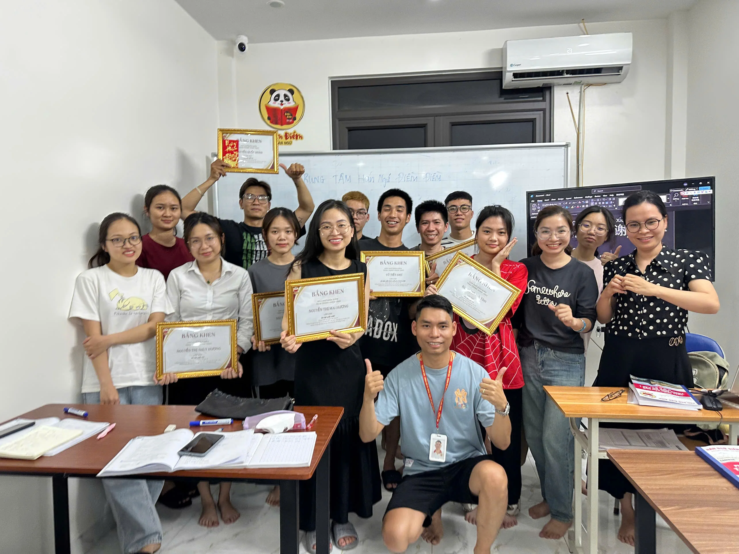 Tiếng Trung Luyện Thi HSK Hải Phòng: Bí Kíp Chinh Phục Chứng Chỉ Quốc Tế